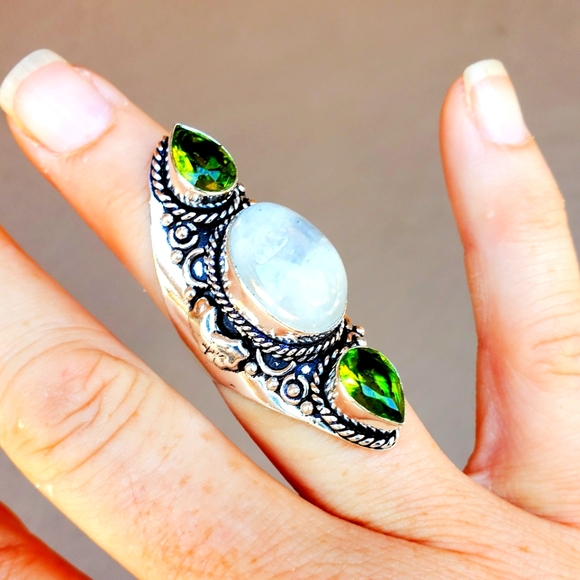 New Rainbow Moonstone & Peridot 925 Silver Statement Ring. - Picture 12 of 13
